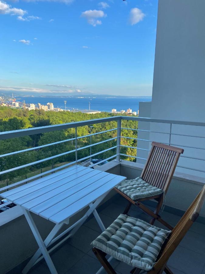 Portview Apartment Rijeka Exterior photo